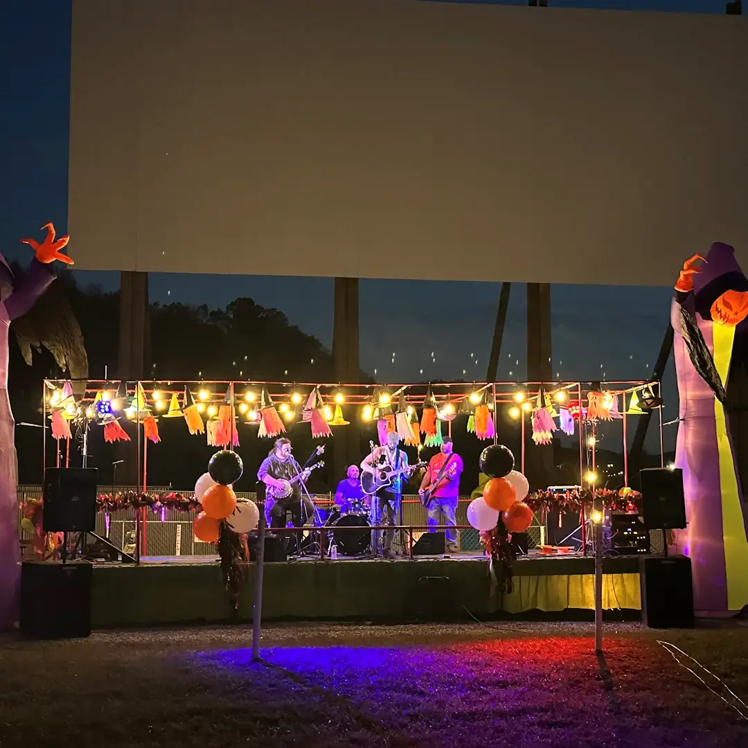 home-slideshow-halloween-concert